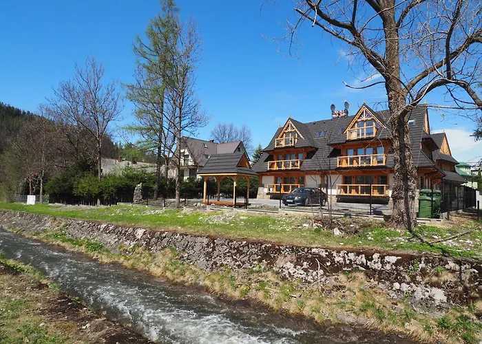 Vip y Folk Residence